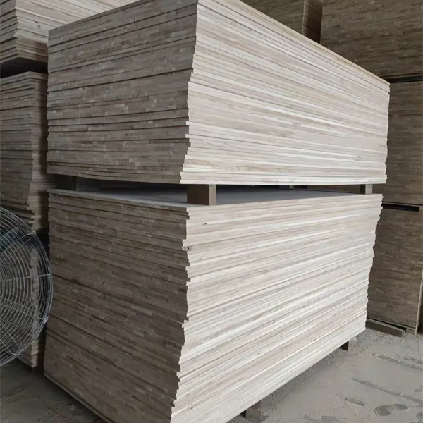 라디아타 파인 에지 접착 보드